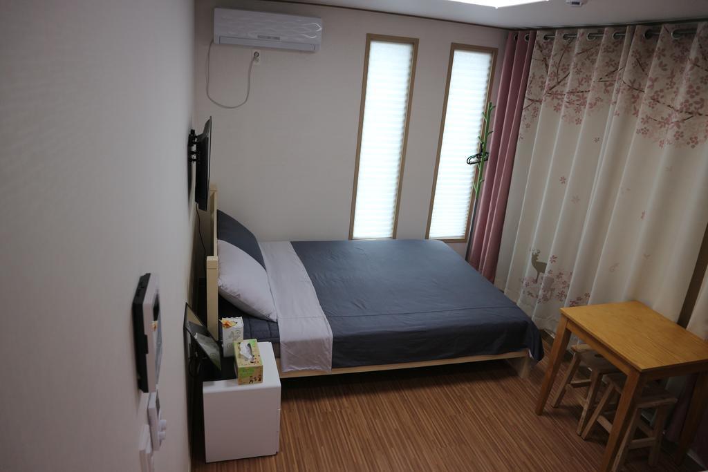 Blue Island Guesthouse Согвипхо Экстерьер фото