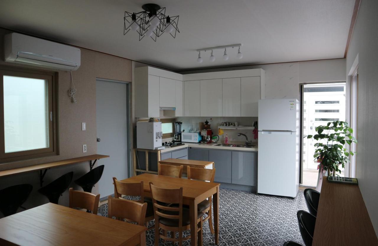 Blue Island Guesthouse Согвипхо Экстерьер фото