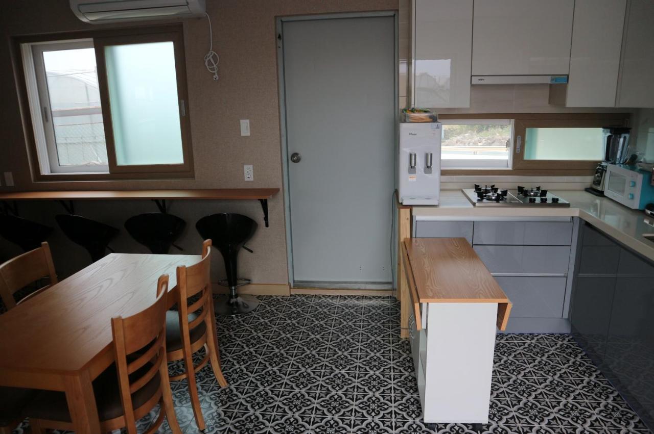 Blue Island Guesthouse Согвипхо Экстерьер фото