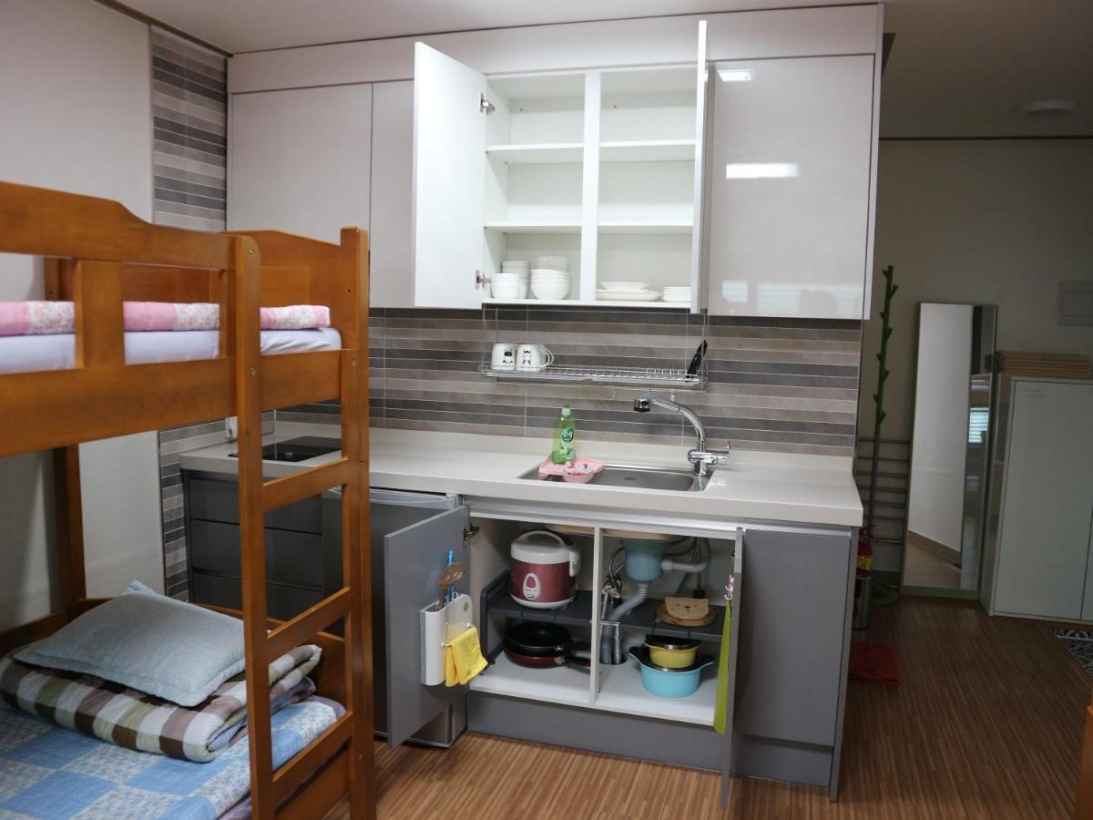Blue Island Guesthouse Согвипхо Экстерьер фото